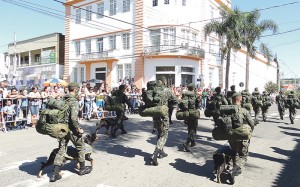 Desfile Cívico Militar aniversário de Palmeira_foto Moacir Guchert