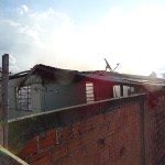 Incêndio em residência no Bairro Regina Vitória_foto Moacir Guchert_7