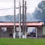 Casa e bar são destruídos por incêndio em Porto Amazonas-1