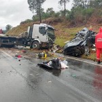 Acidente entre carro e caminhão deixa três vítimas fatais na BR 277_foto 4 Bruna Camargo_Rádio Ipiranga