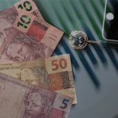 economia dinheiro real Marcello Casal JrAgência Brasil