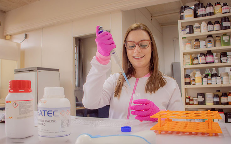 pos farmacia Jéssica Natal UEPG