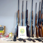 -Armas apreendidas em Porto Amazonas pela Polícia Militar (home)_Divulgação-PM