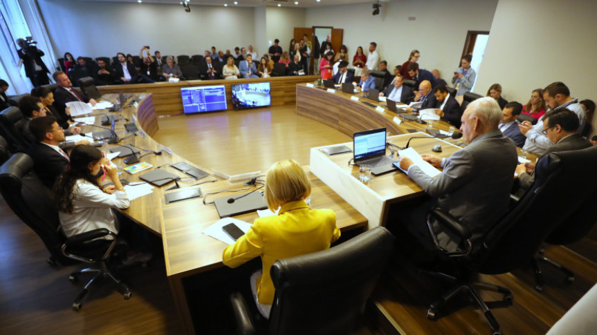 Comissão Constituioção e Justiça Valdir Amaral Alep