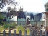 Casa pega fogo na Vila Rosa